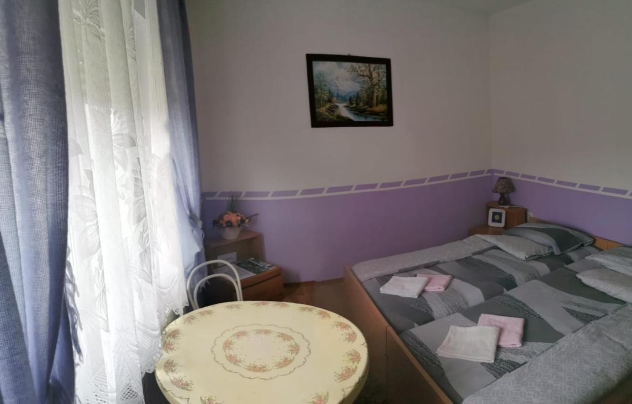 Gacka Rooms Vrhovine Extérieur photo