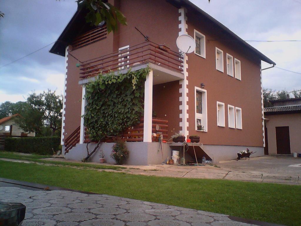 Gacka Rooms Vrhovine Extérieur photo
