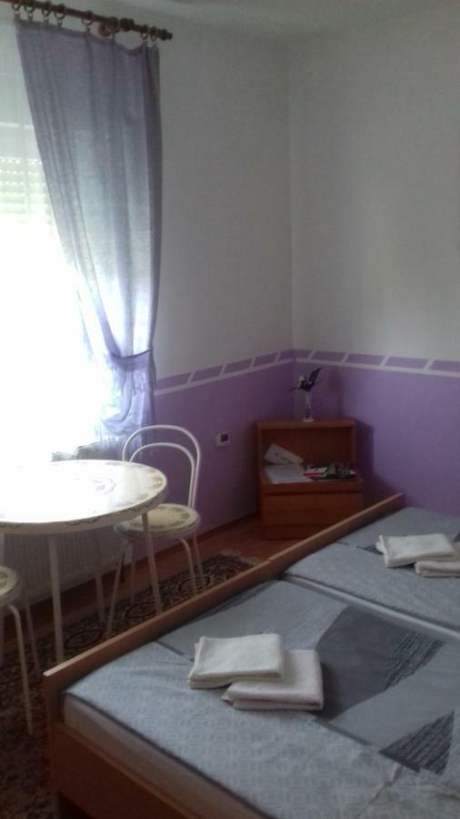 Gacka Rooms Vrhovine Extérieur photo