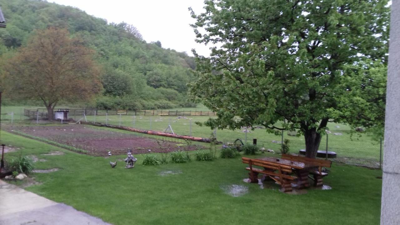 Gacka Rooms Vrhovine Extérieur photo