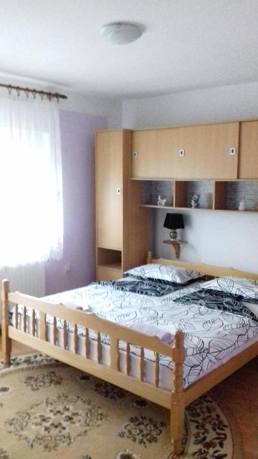 Gacka Rooms Vrhovine Extérieur photo